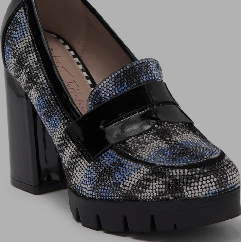 Betsey Johnson NIB - Adelyn Crystal Plaid Pump